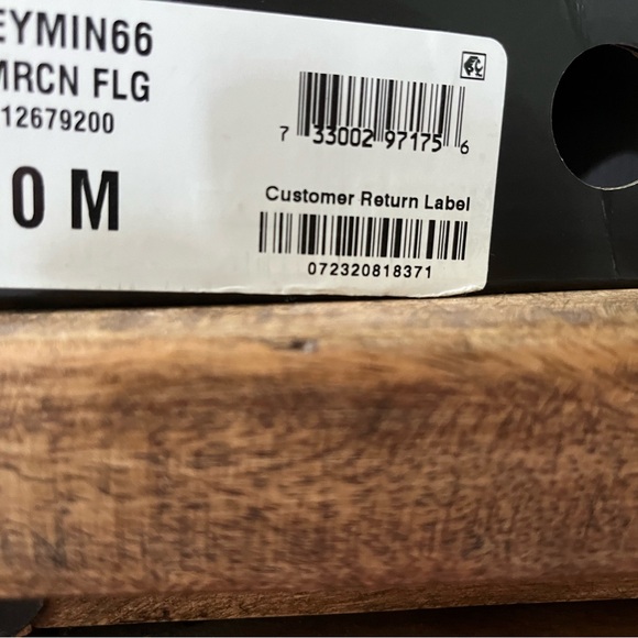 COPY - Flag sandals size 10 great for the Fourth of July or every day very spar… - Picture 4 of 7